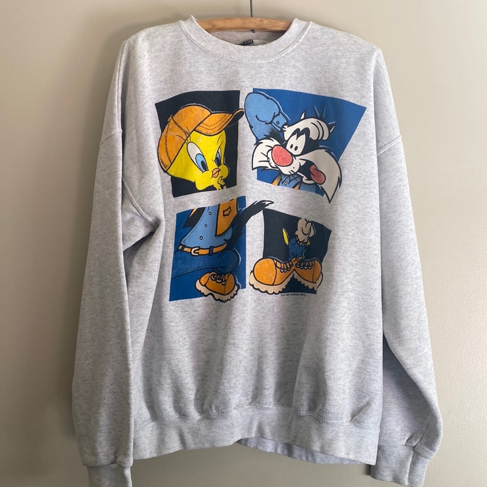 Vintage 1995 Looney Tunes crewneck sweatshirt